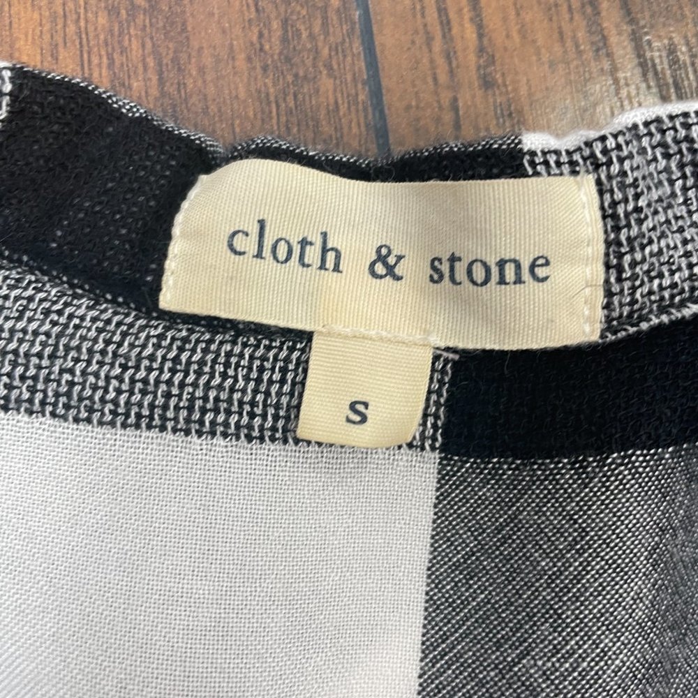Cloth & Stone Top Small Black White‎ Buffalo Check Split-Back Fray Hem Button-Up - Picture 13 of 14